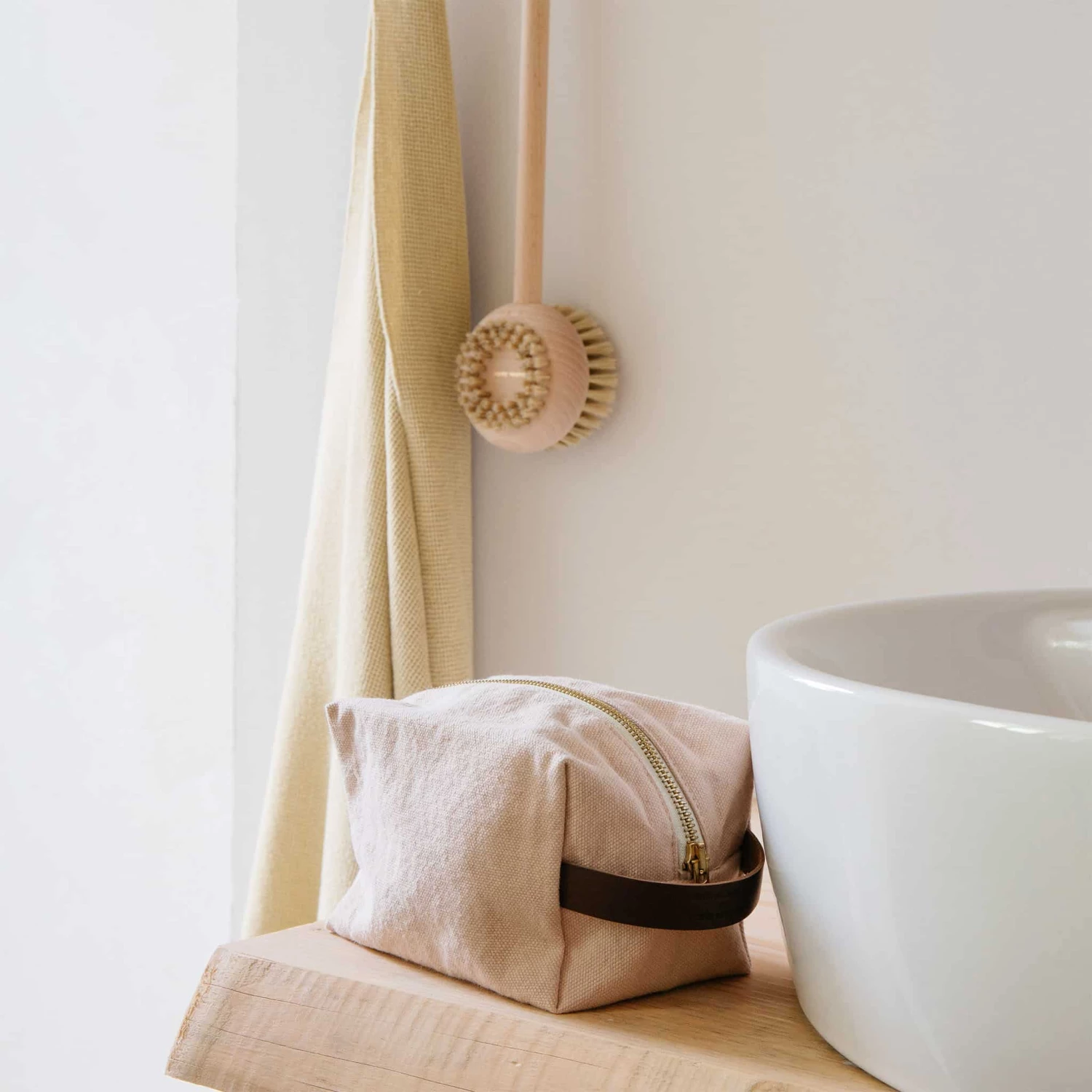 Andree Jardin Clear Pink Hanging Toiletry Bag 100% Cotton 5 Andree Jardin Clear Pink Hanging Toiletry Bag 100% Cotton