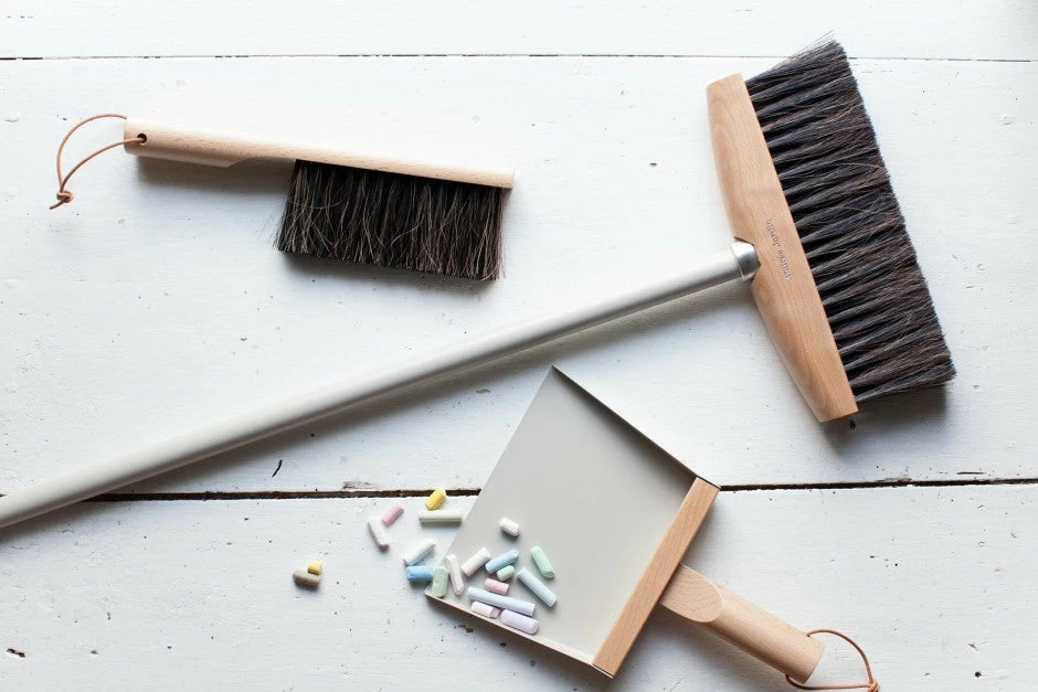 Andree Jardin Traditional Dustpan & Brush 4 Andree Jardin Traditional Dustpan & Brush