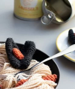 Gifts Toft Mussels In A Tin Gourmet Crochet Kit