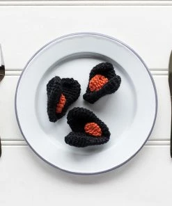 Gifts Toft Mussels In A Tin Gourmet Crochet Kit